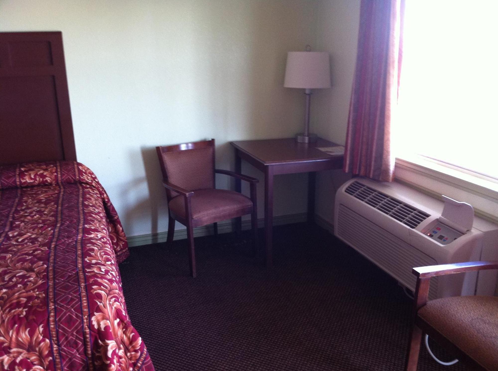Victorian Motel